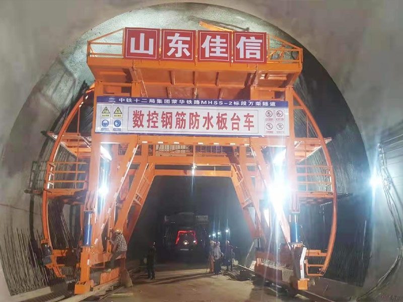山東佳信推出多功能數(shù)控臺(tái)車